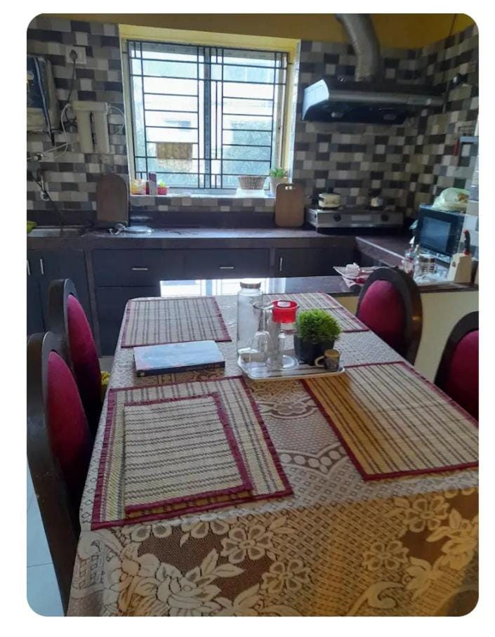 Sir Residency Apartment in Kolkata