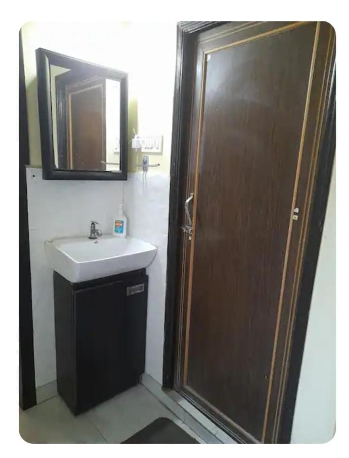 Sir Residency Apartment in Kolkata