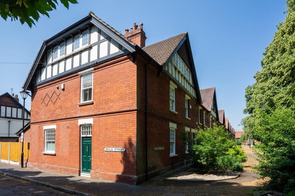 Property building, Off site, Day