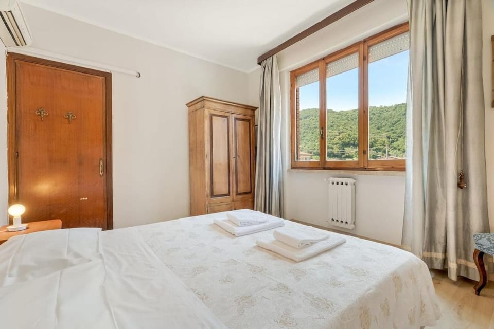 CasettaDellePunte-Road to lerici-Air conditioning Apartment in Sarzana