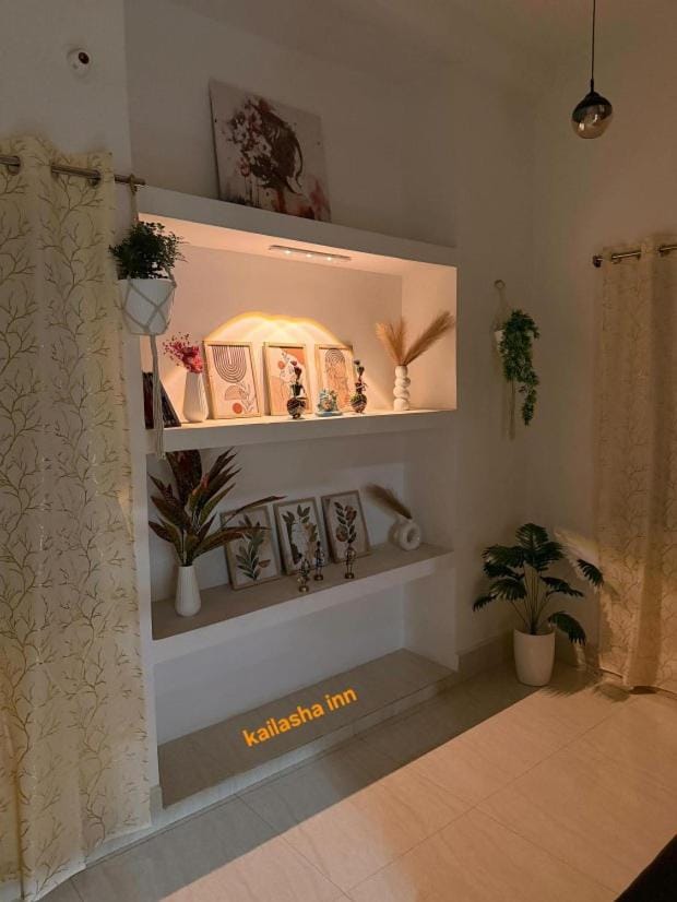 Kailasha Inn-By Safarnama Stays,nearby Baba Baidynath Temple Apartment in India