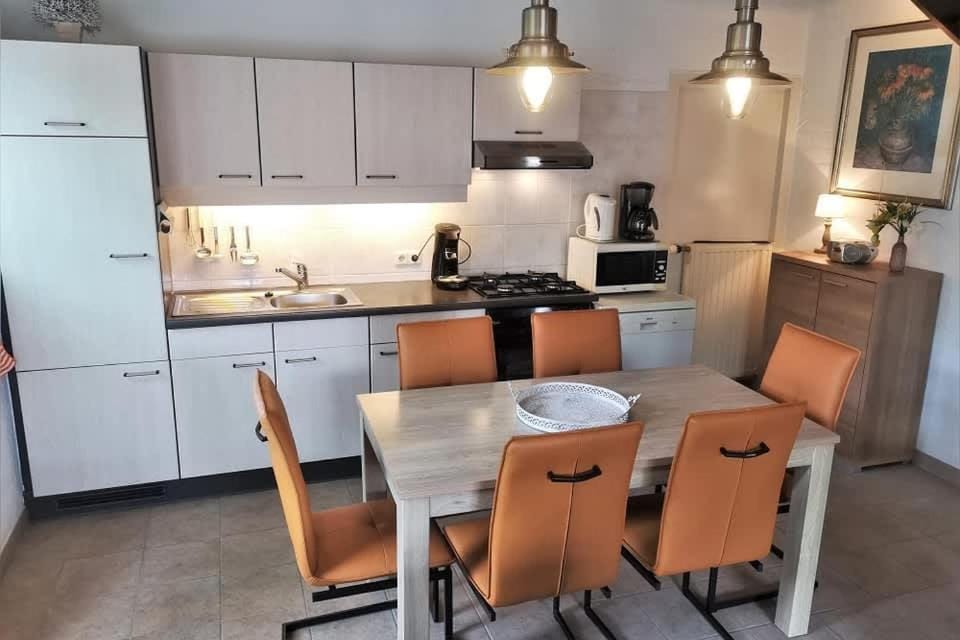 Holiday Home 3 Minutes from Beach in Domburg - Ooststraat 16 House in Domburg