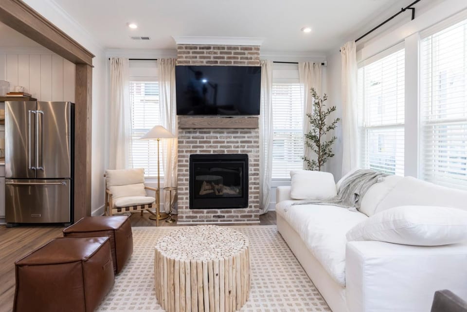 Serene Sands Retreat 6min Walk to the Beach House in Virginia Beach