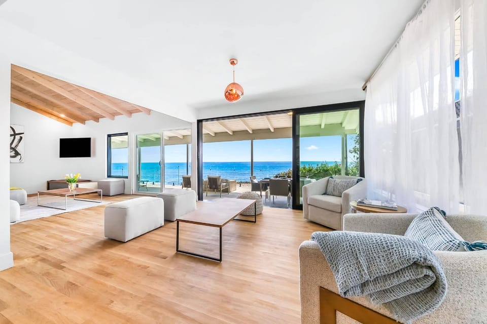 Front Row to the Pacific - Bird Rock 3BR House in La Jolla