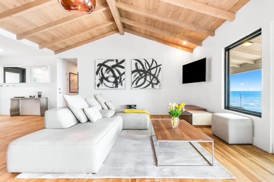 Front Row to the Pacific - Bird Rock 3BR House in La Jolla