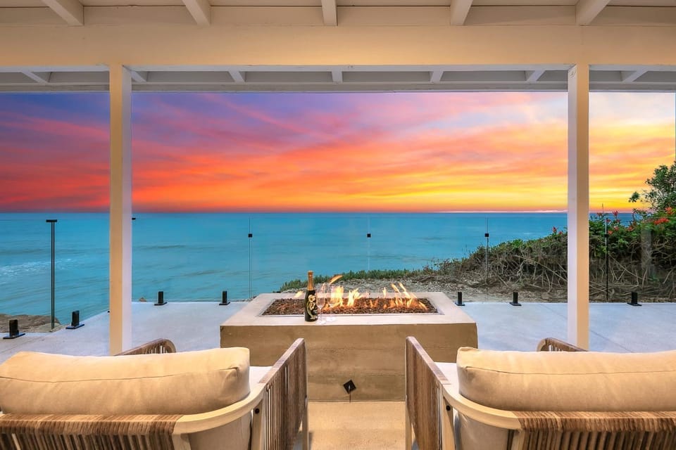 Front Row to the Pacific - Bird Rock 3BR House in La Jolla