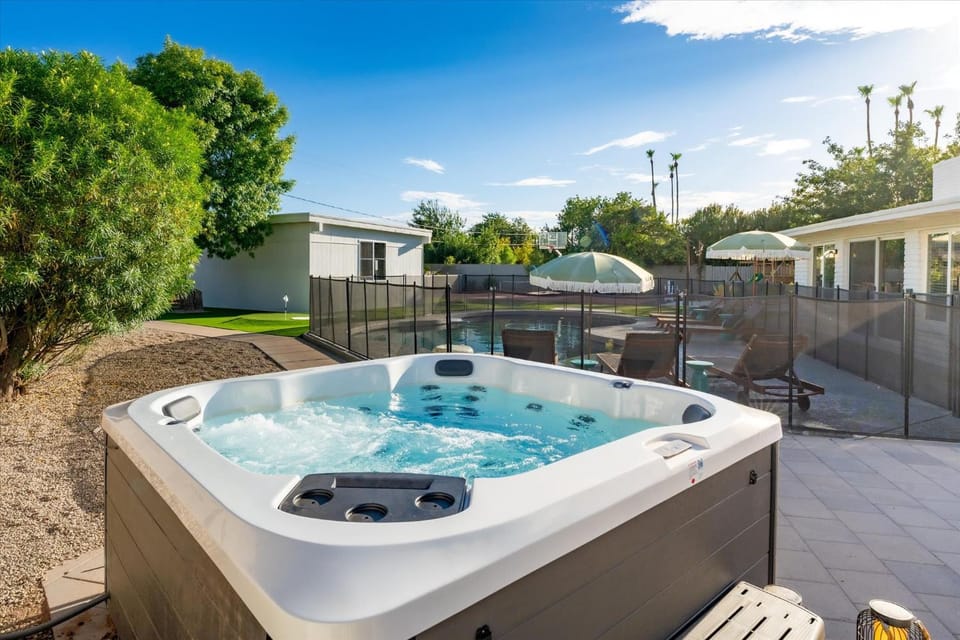 Golf Simulator Pool Sports Court Sleeps 24 House in Mesa