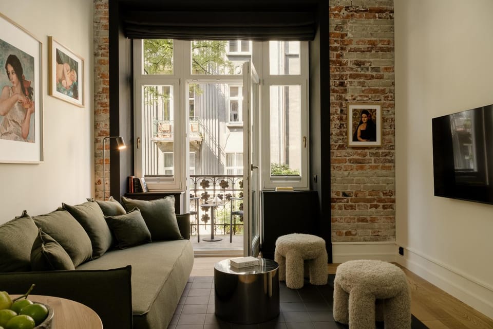 TV and multimedia, Balcony/Terrace, Living room, Seating area
