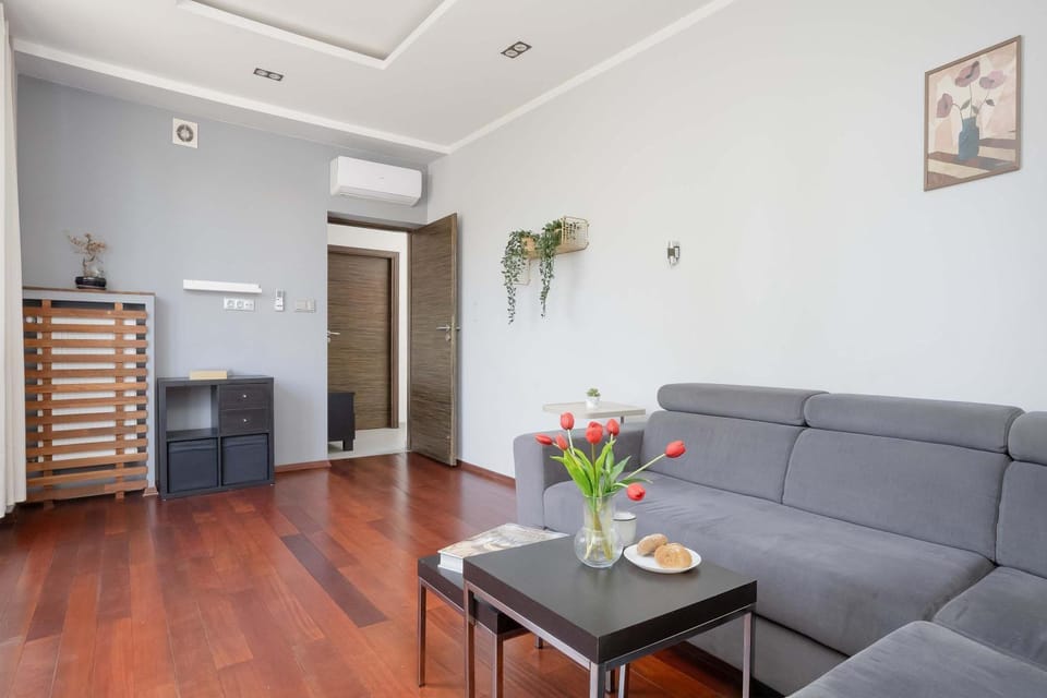 Kitchen or kitchenette, Living room, Seating area, air conditioner