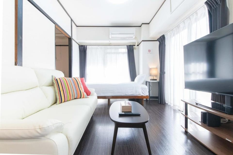 SEDONA HOUSE 402 Nippombashi Apartment in Osaka