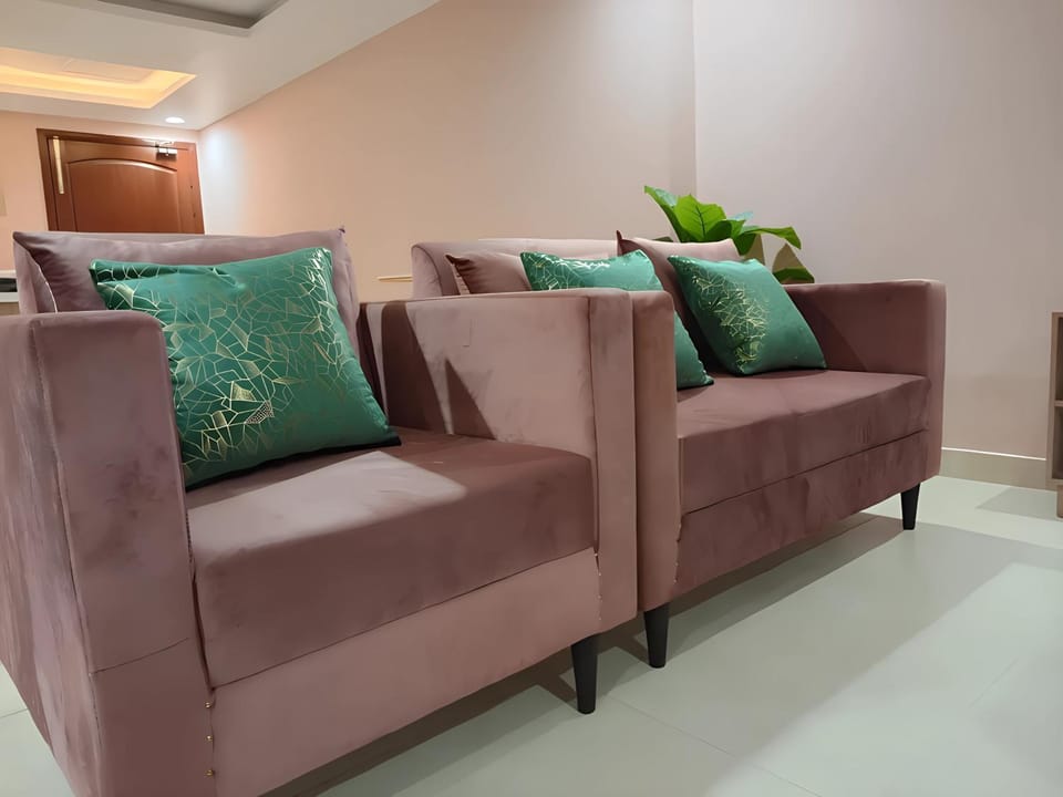 Living room, Seating area
