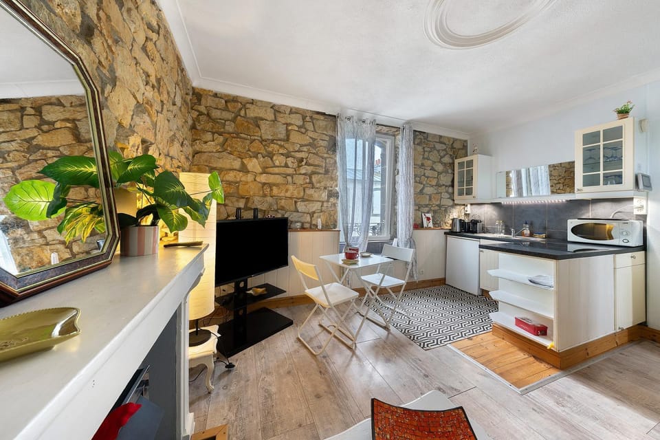 Property building, Living room