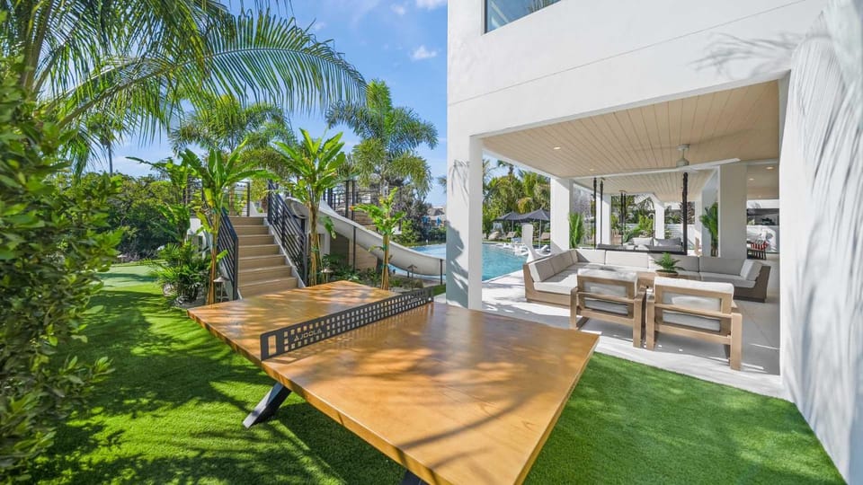 Double Dip House in Florida