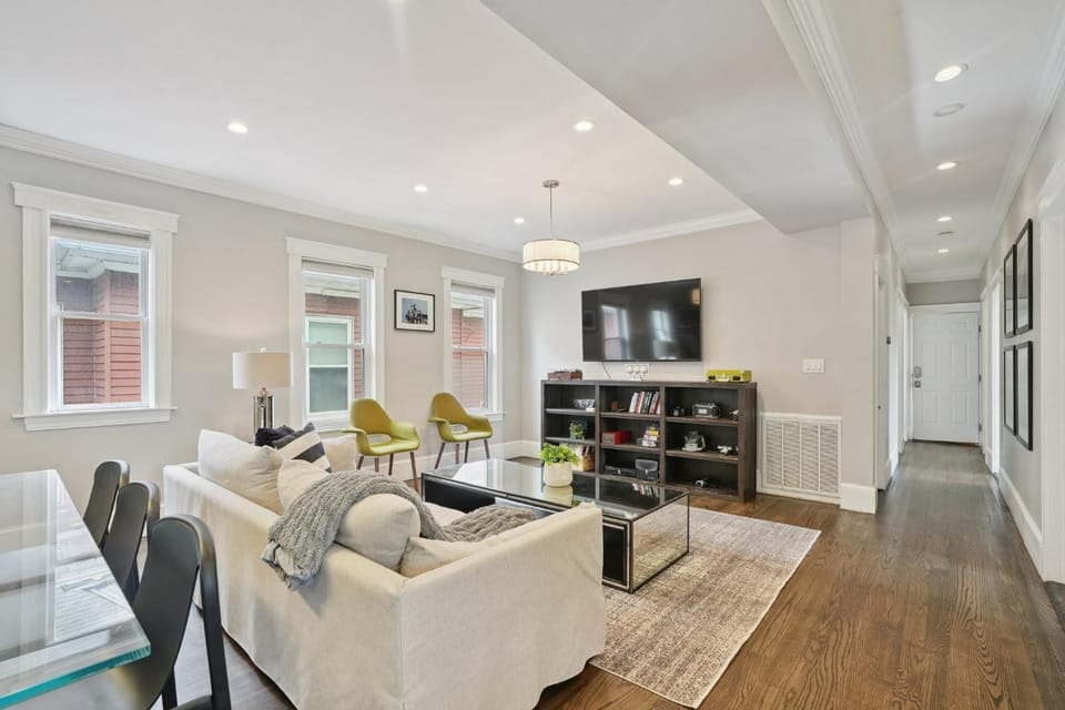 Contemporary Boston Duplex Near the T House in Boston