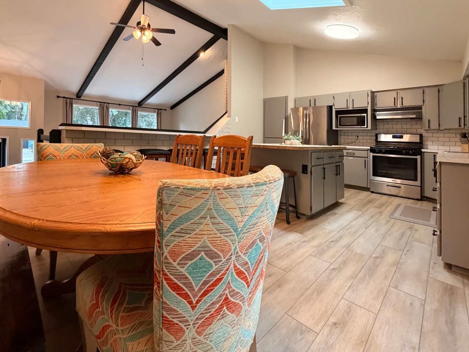Fernan Retreat 3BR Minutes to Downtown & the Lake House in Coeur dAlene