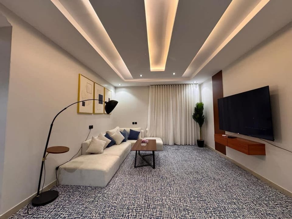 N19 Spacious hotel-style 1BR in Qurtubah Apartment in Riyadh