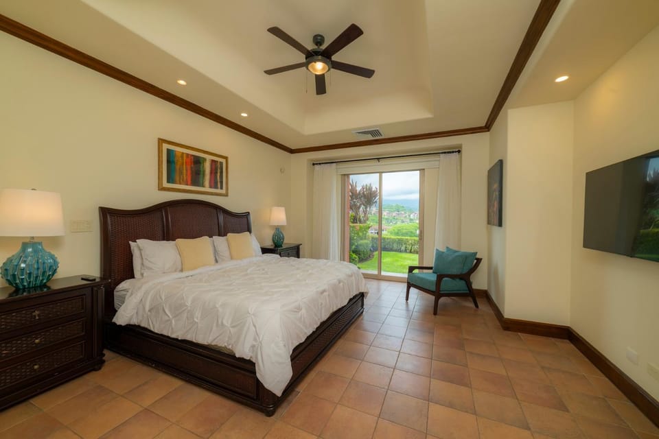 Montebello 2E 3bdrm 3bath Ocean View House in Herradura