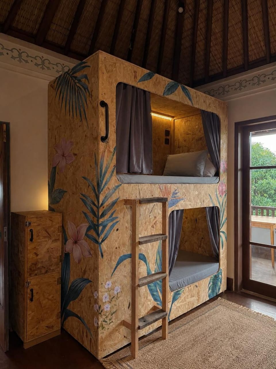 bunk bed