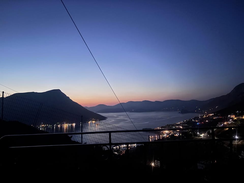Night, Mountain view, Sea view