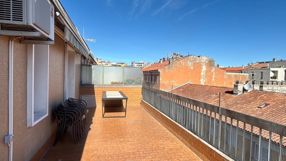 Property building, Balcony/Terrace