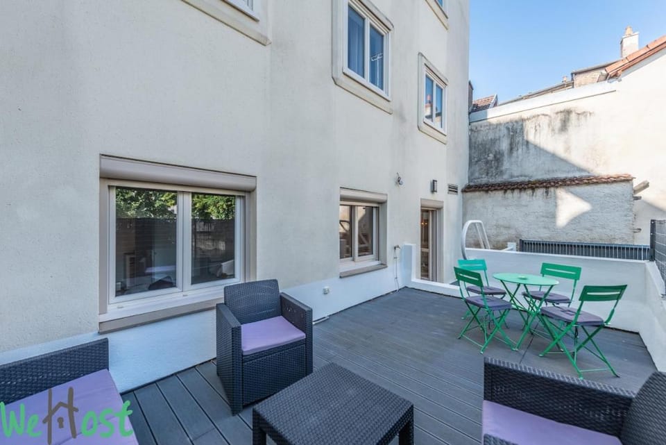 4 personnes - Terrasse + parking privé Apartment in Dijon