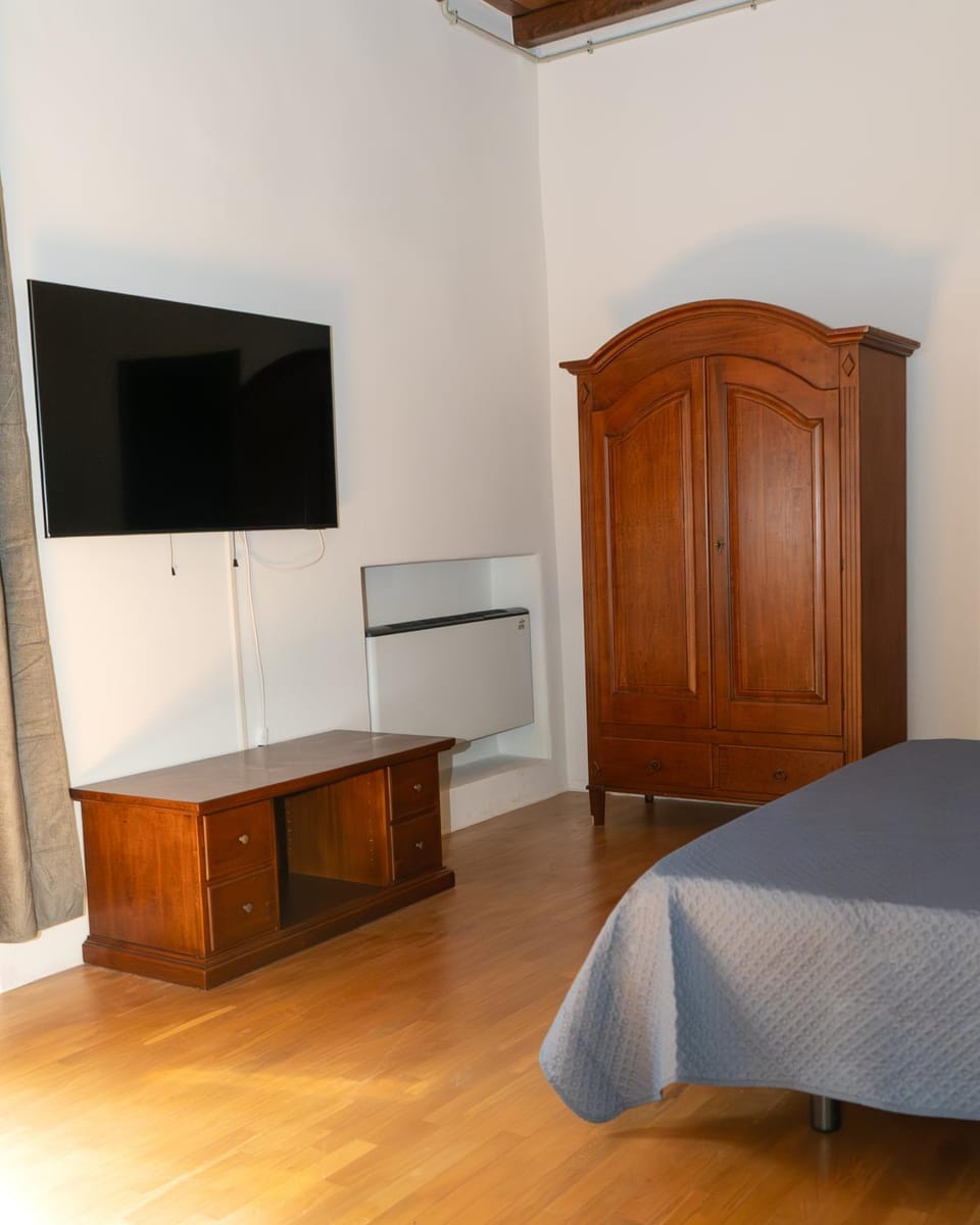 Bed, wardrobe