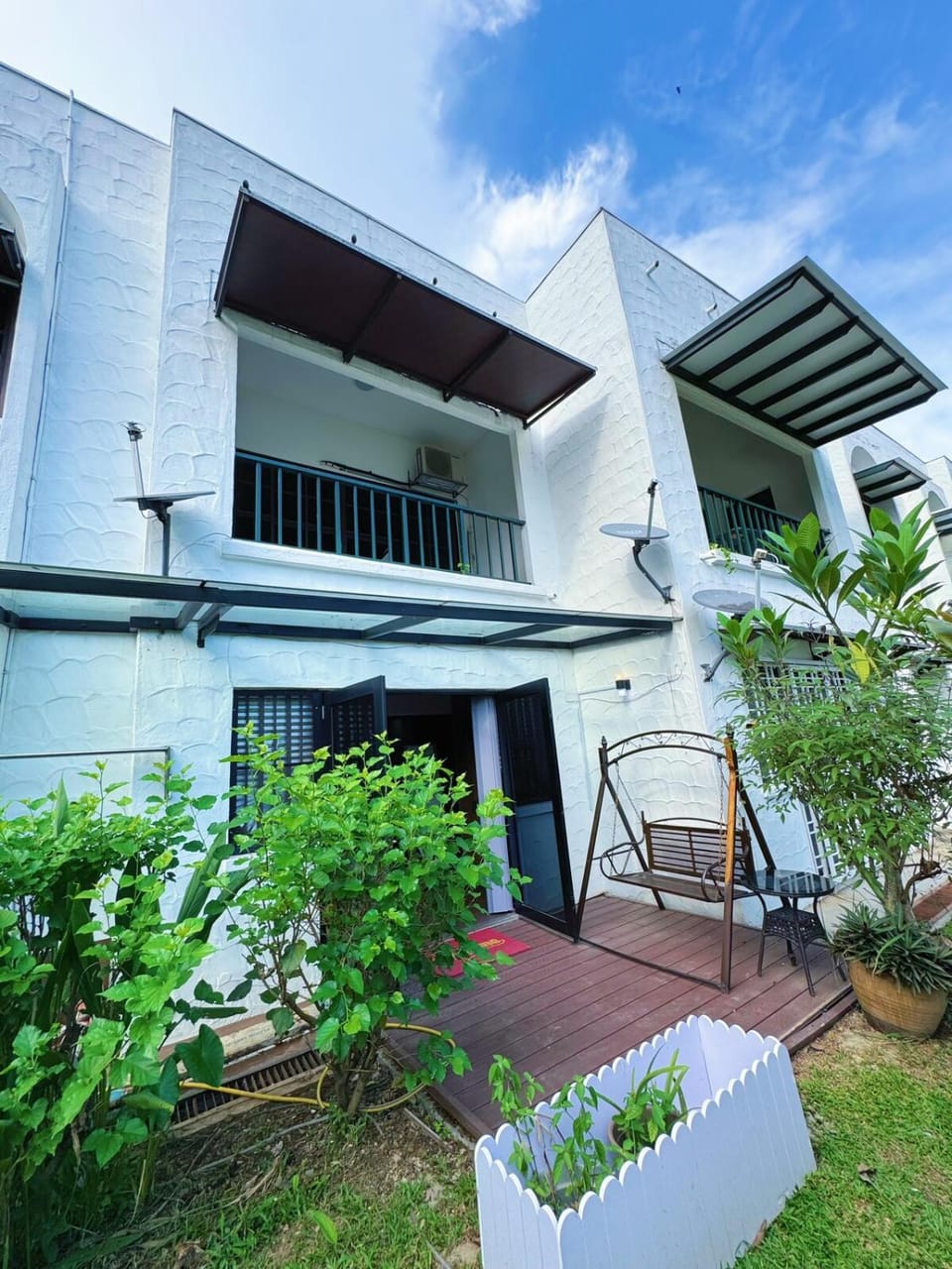 Property building, Garden