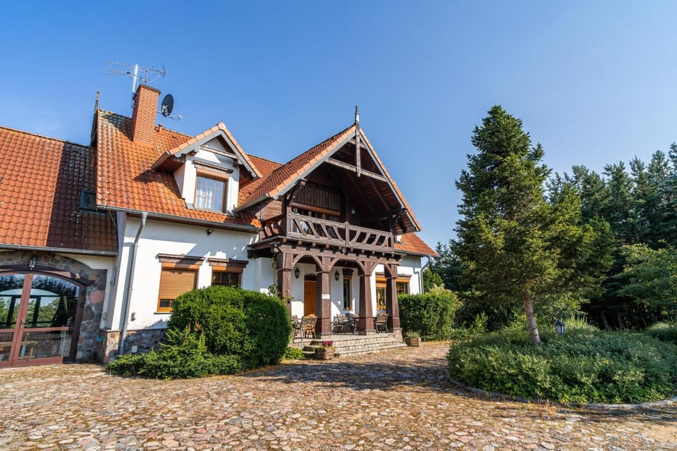Property building, Garden, Garden view