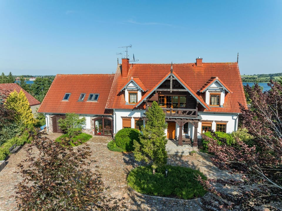 Property building, Natural landscape, Garden