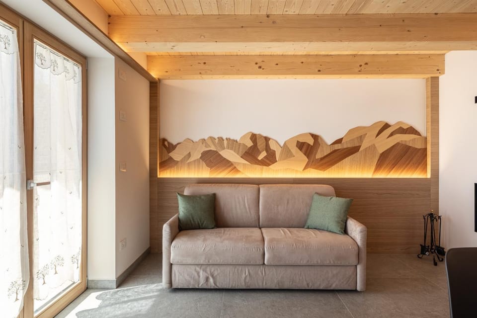 Communal lounge/ TV room, Living room