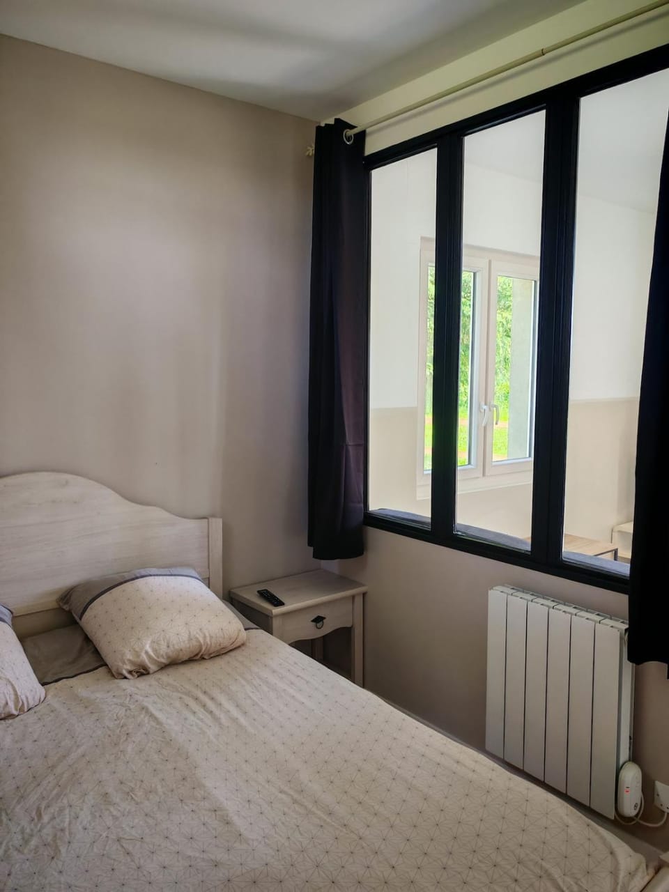 Studio indépendant tout équipé proche circuit des 24 Heures Apartment in Pays de la Loire