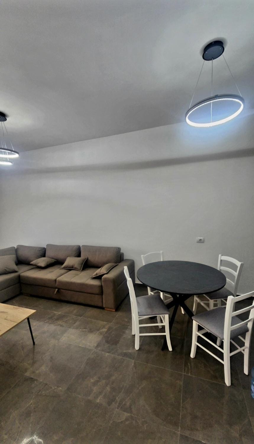 Deluxe Two-Bedroom Apartment with 2 Bathrooms Apartment in Europe