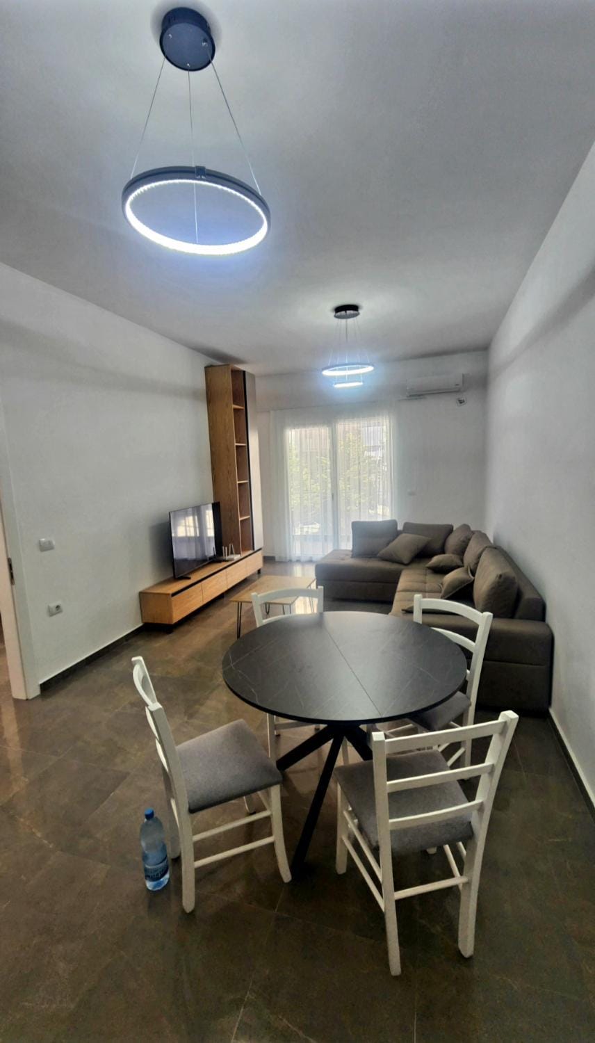Deluxe Two-Bedroom Apartment with 2 Bathrooms Apartment in Europe