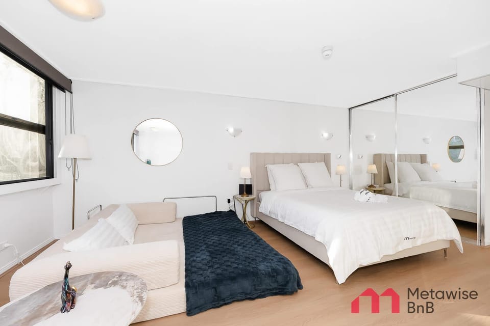 MetaWiseBnB Hyde Park Studio Pool Gym & Hyde Park Apartment in Sydney