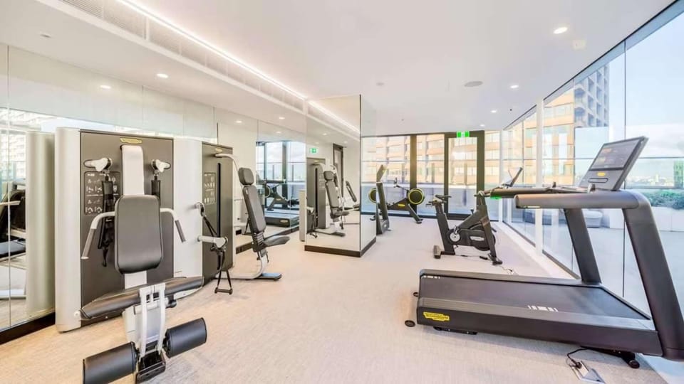 MetaWiseBnB Hyde Park Studio Pool Gym & Hyde Park Apartment in Sydney