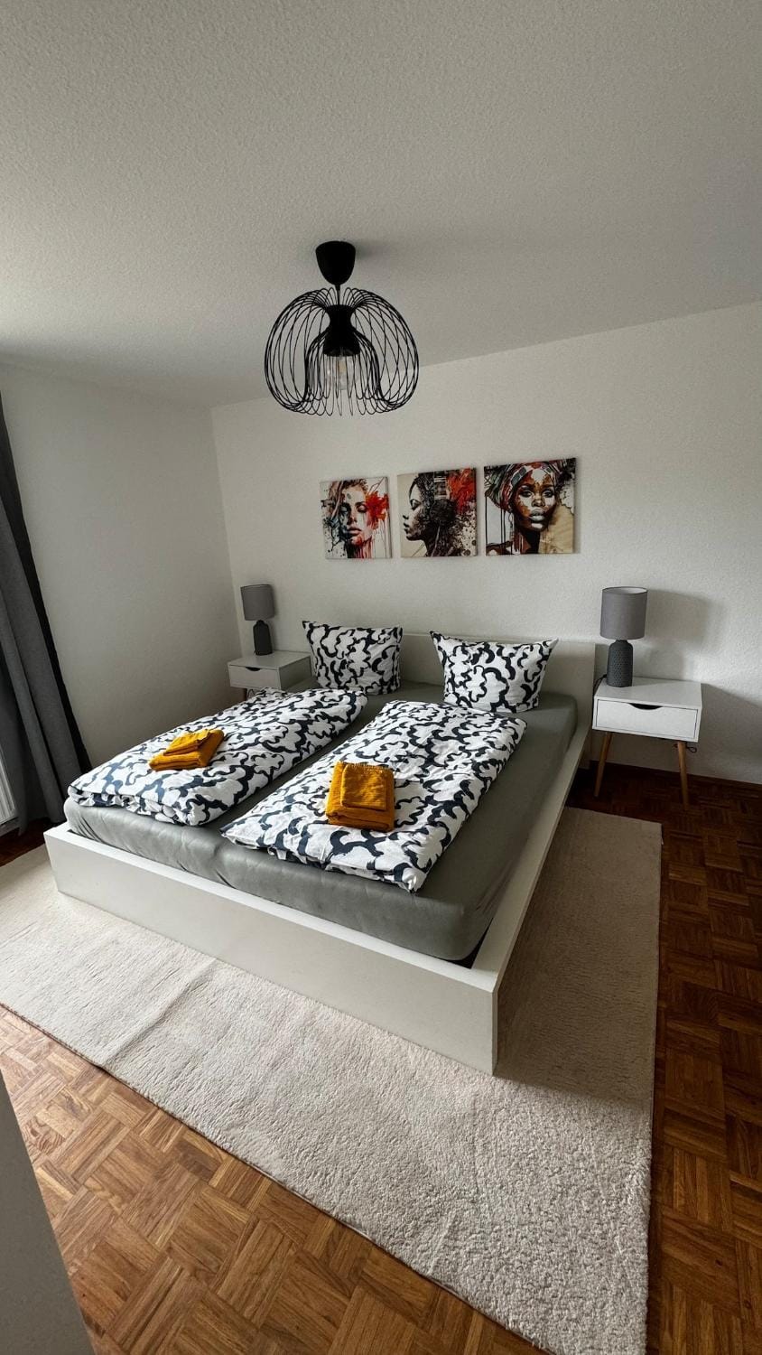 Bed, Bedroom