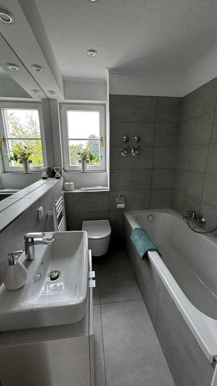 Toilet, Bathroom, Bath