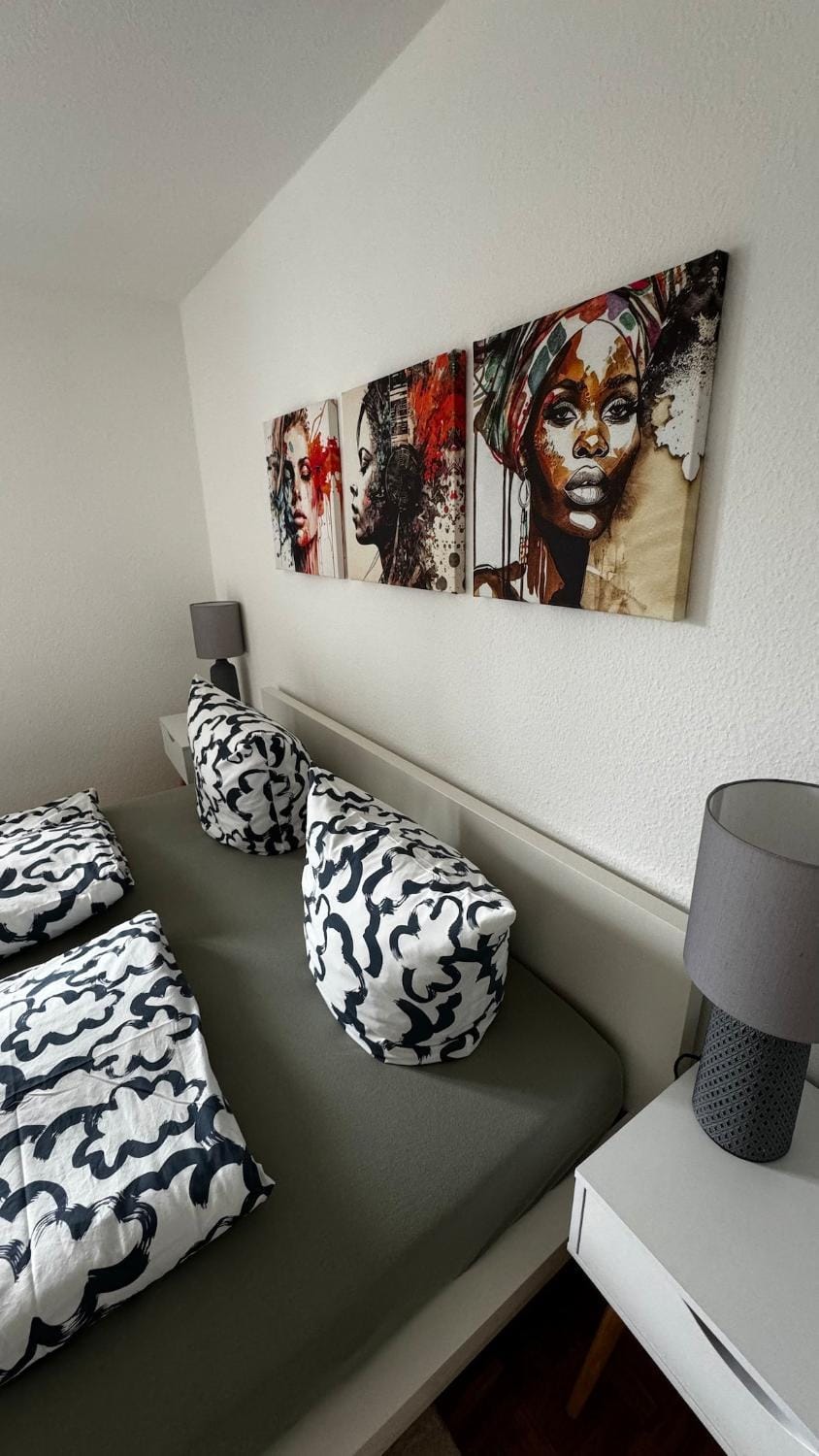 Bed, Bedroom