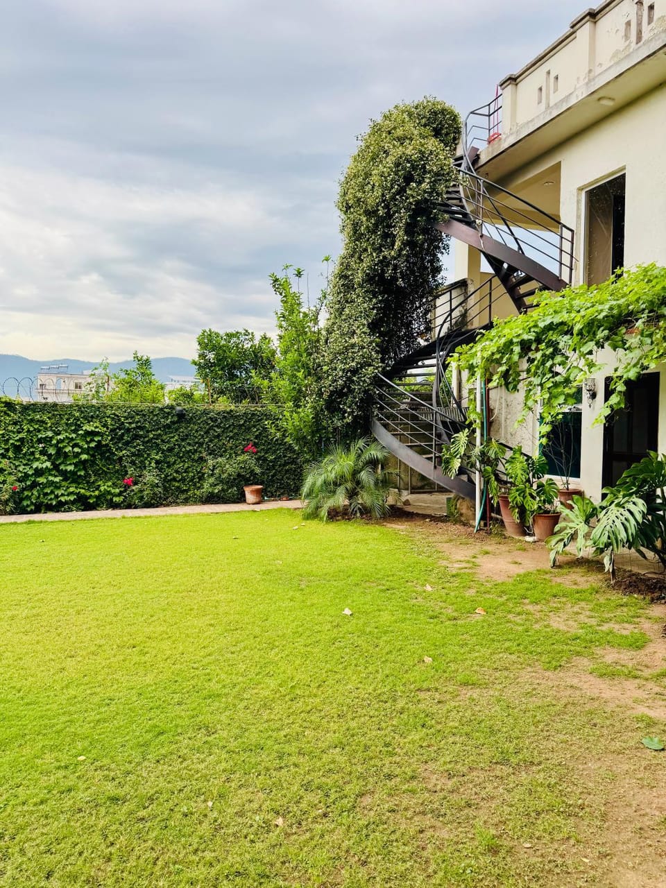 Property building, Garden