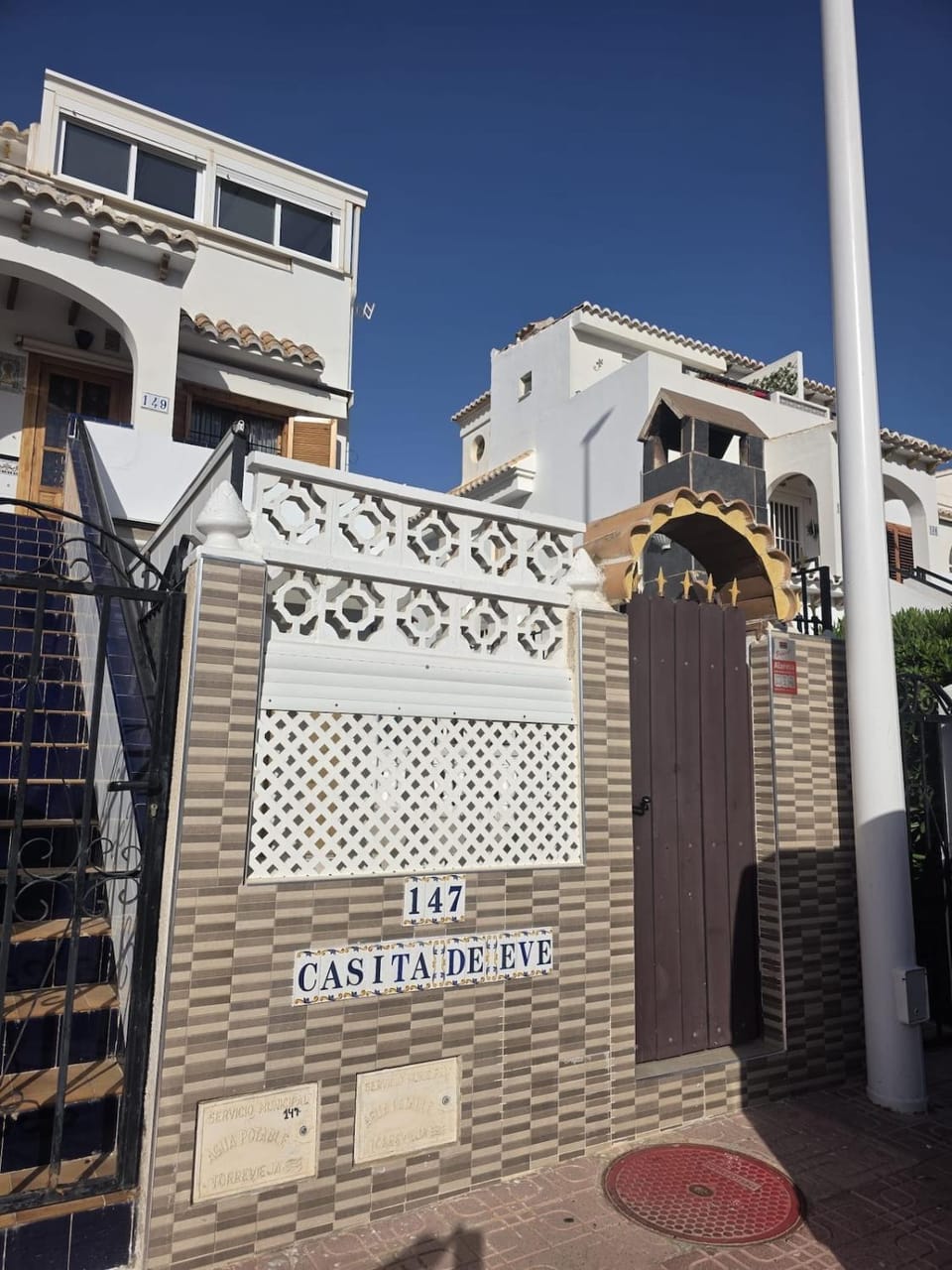 Facade/entrance