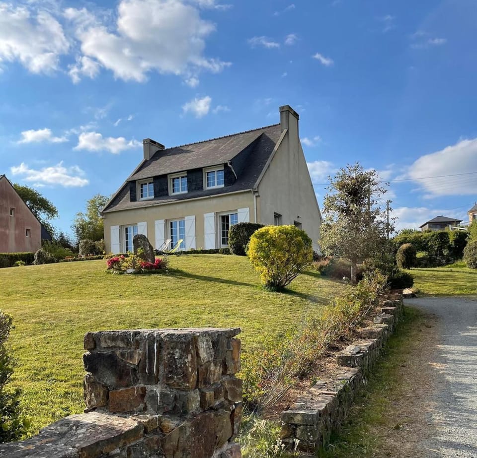 Le Bois des Pins - vue mer - Wi-Fi Apartment in Crozon