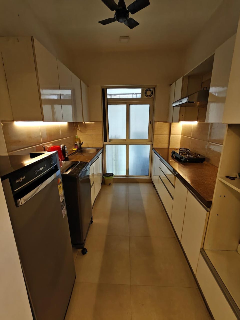 The Crest Bkc Apartment in Mumbai