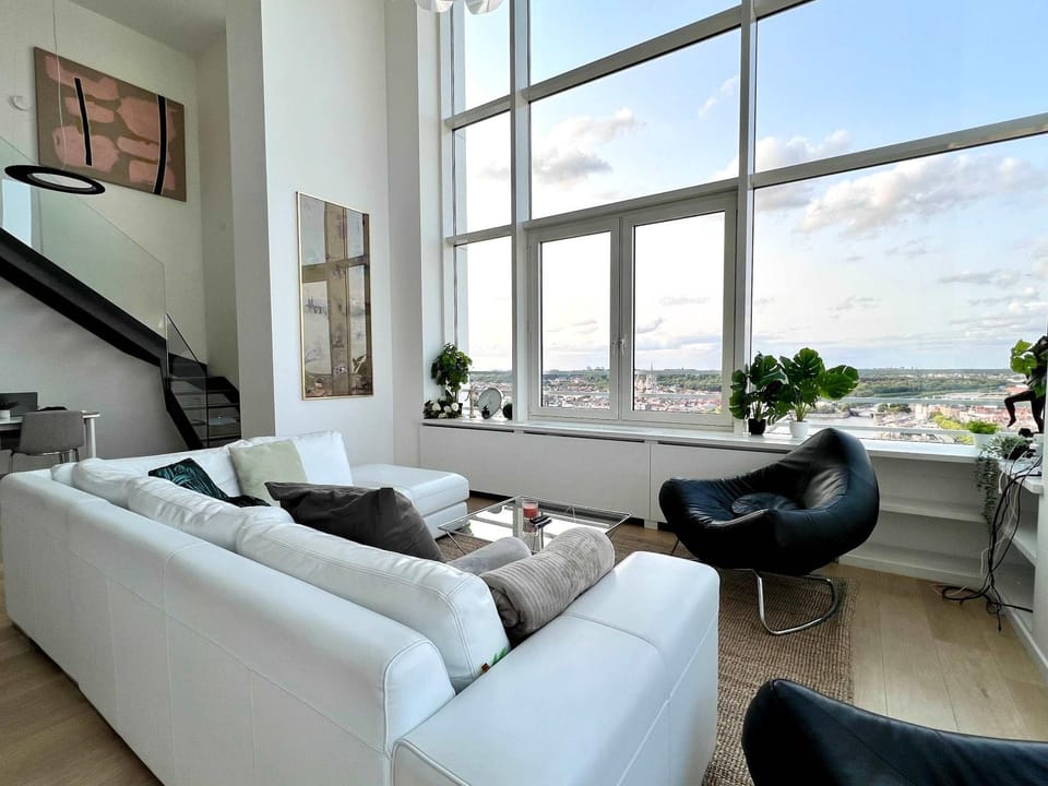 Room Suite Penthouse Brussels Skyline Suite 220 m2 Suite Room of Refined Elegance Room Bed and Breakfast in Brussels