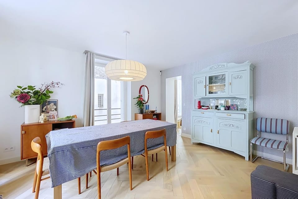 Elegant apartment near Les Invalides Apartment in Paris