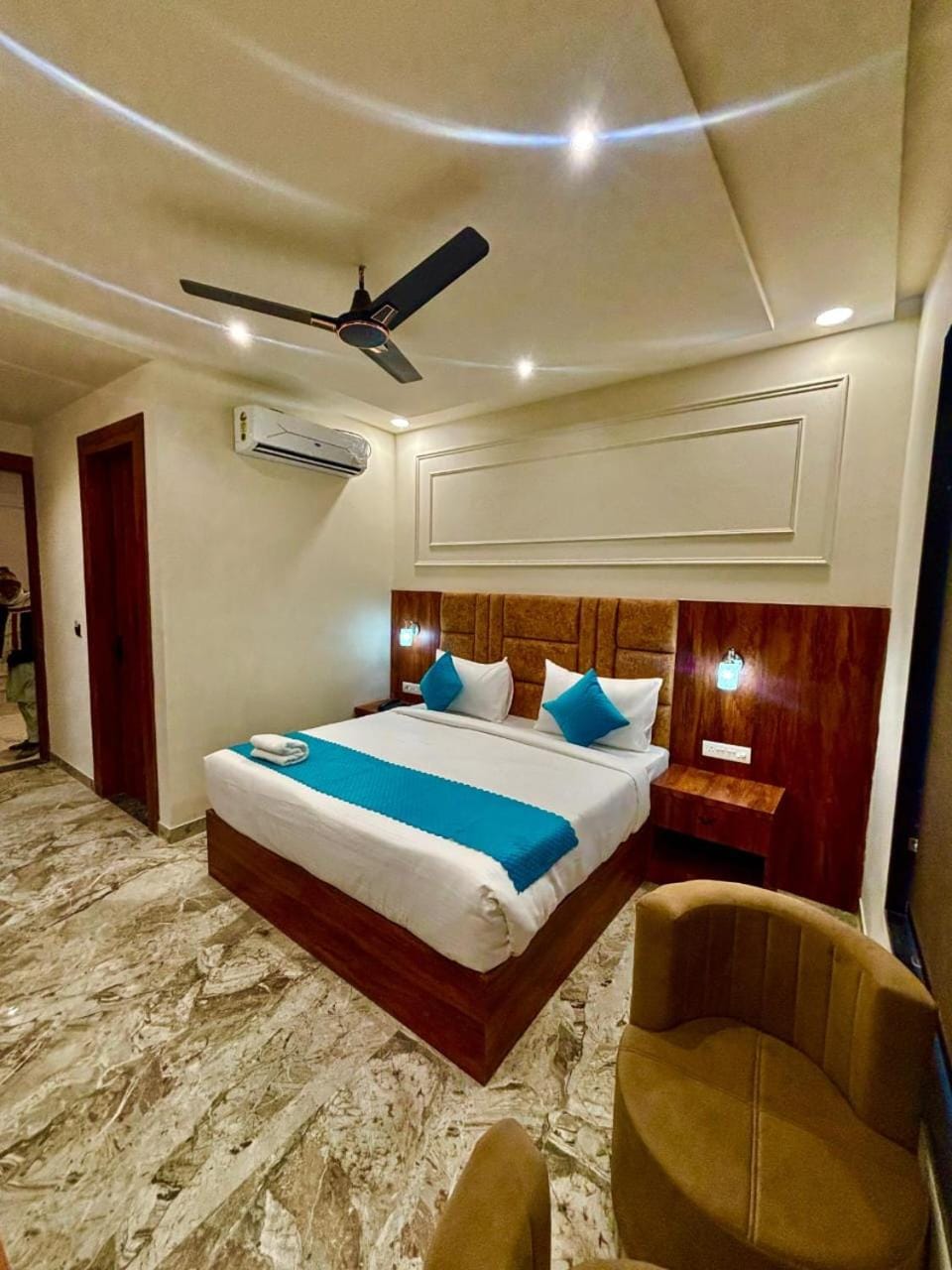 The Royal Crest Hotel in Agra