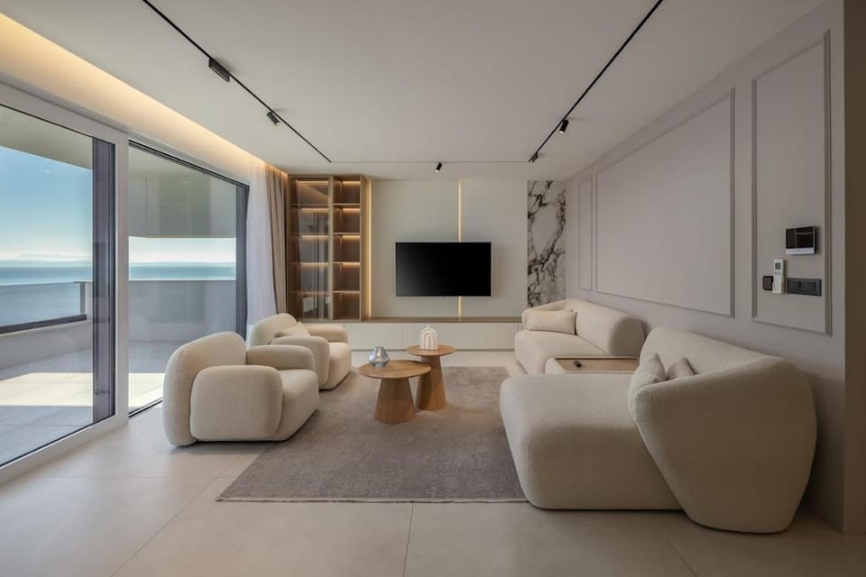 Communal lounge/ TV room, TV and multimedia, Seating area
