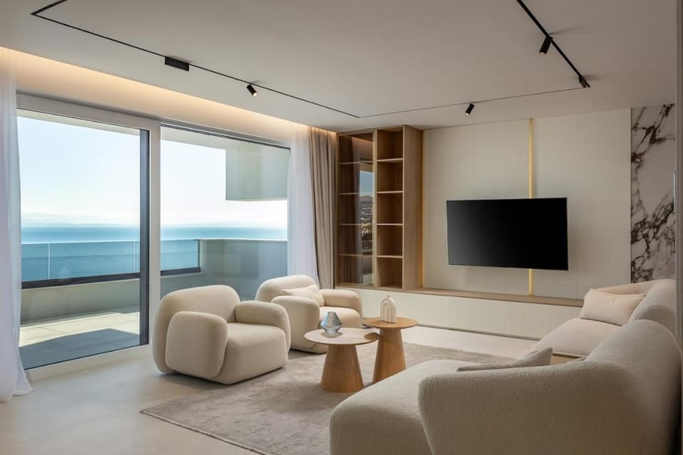 Communal lounge/ TV room, TV and multimedia, Seating area, Evening entertainment