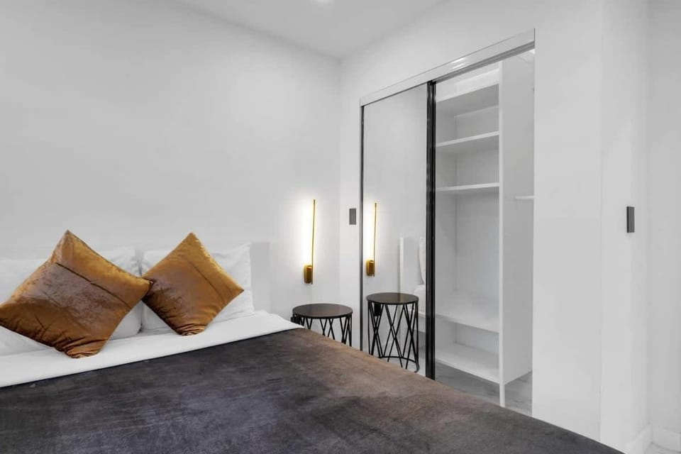 Villa Cielo, Modern 5BR Getaway with Private Pool Villa in Golden Glades