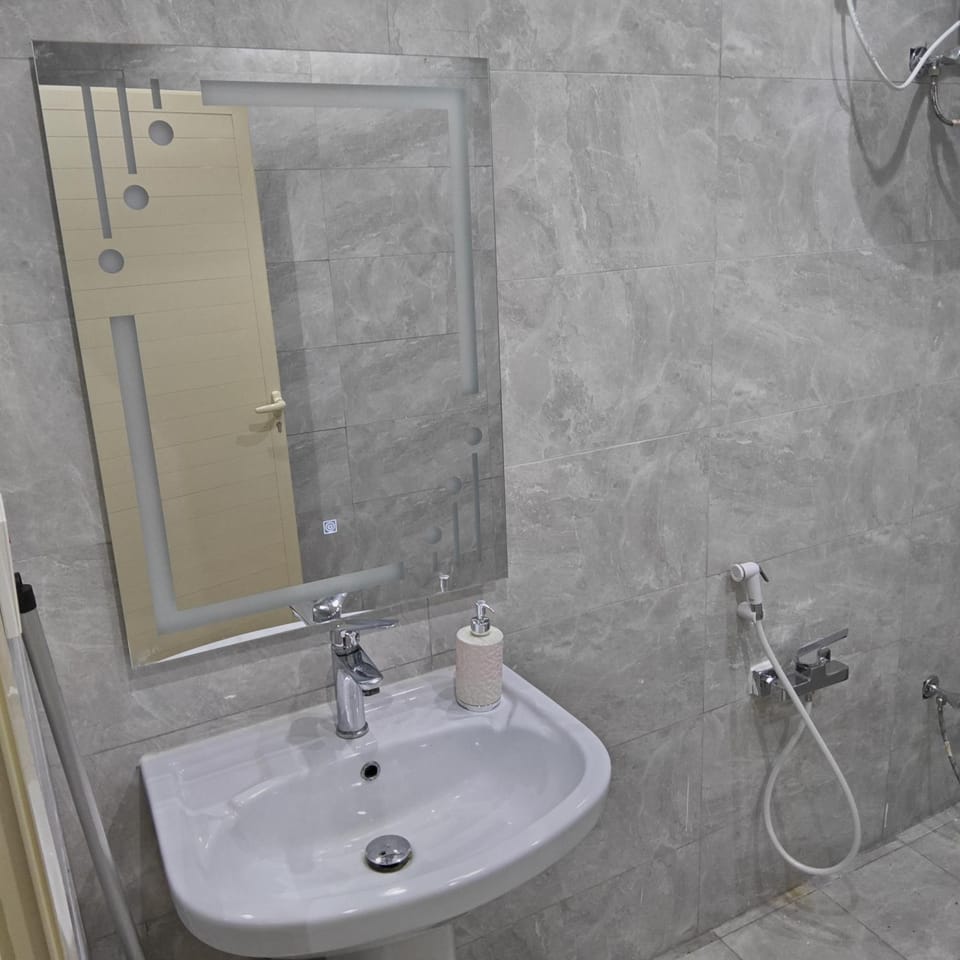 شقق غرفتين جديدة واسعة Apartment in Saudi Arabia