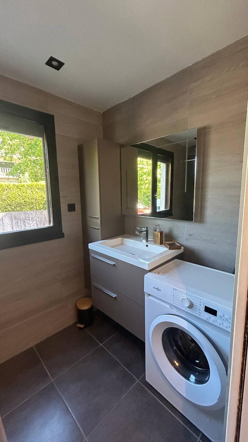 Bright apartment, terrace, garden and parking Apartment in Haute-Savoie